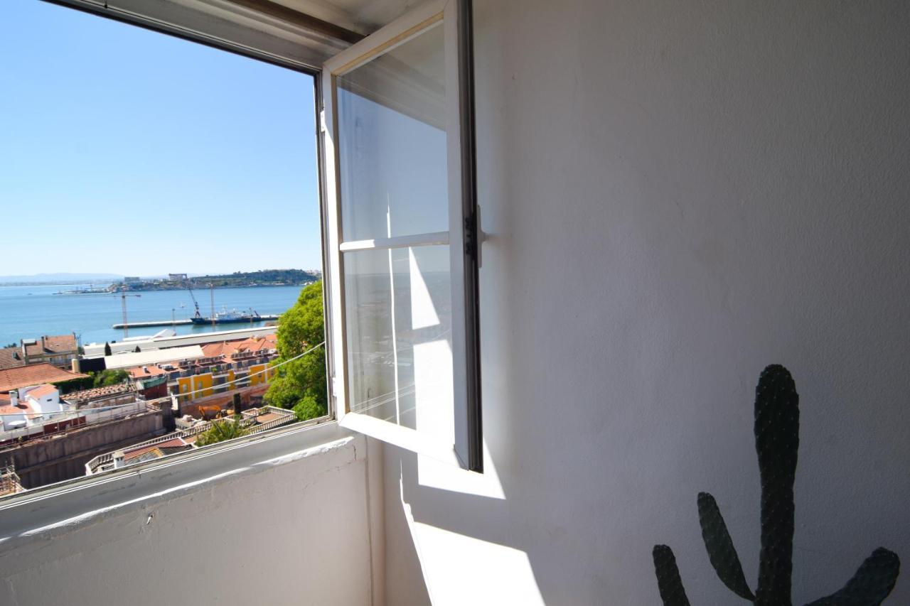 Santos Apartment In Central Lisbon With River View Exterior photo