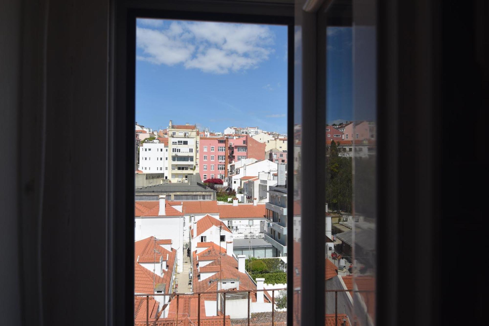 Santos Apartment In Central Lisbon With River View Exterior photo